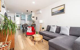 Center Apartment Pia Omis